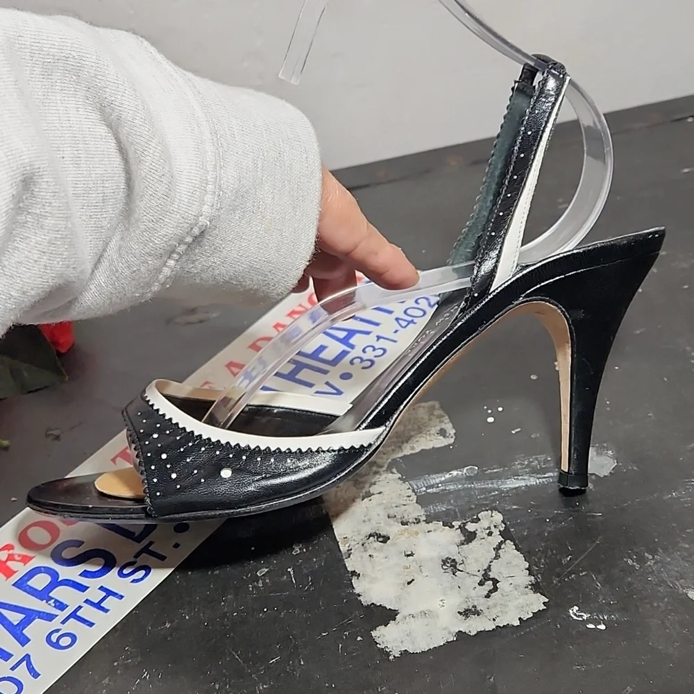 ANN KLEIN Open Toe Lazer Cut Sling Back Black White Heel 9M